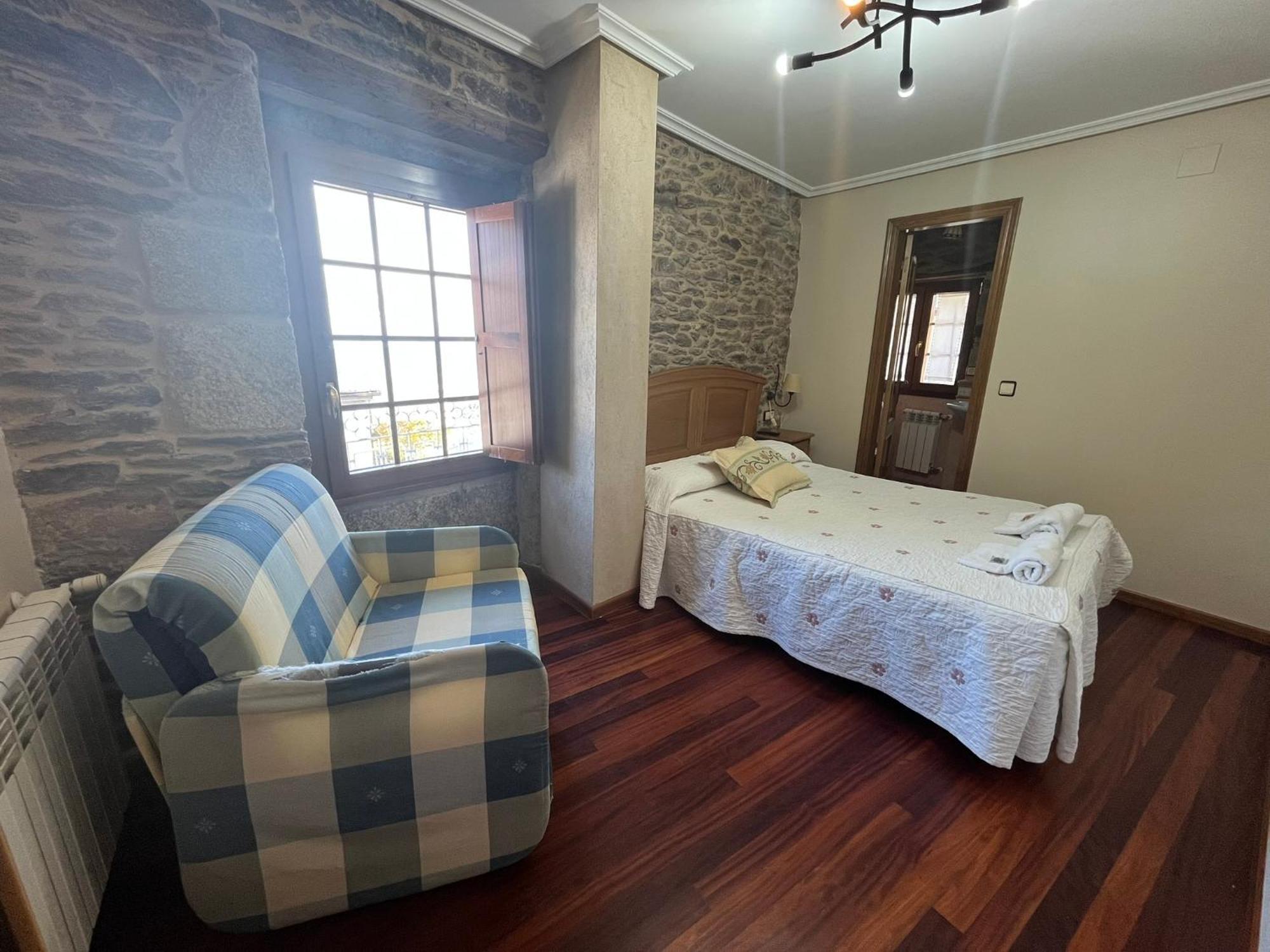 Hotel Caldelas Sacra-Pension Rustica 3 Estrellas Кастро-Кальделас Экстерьер фото