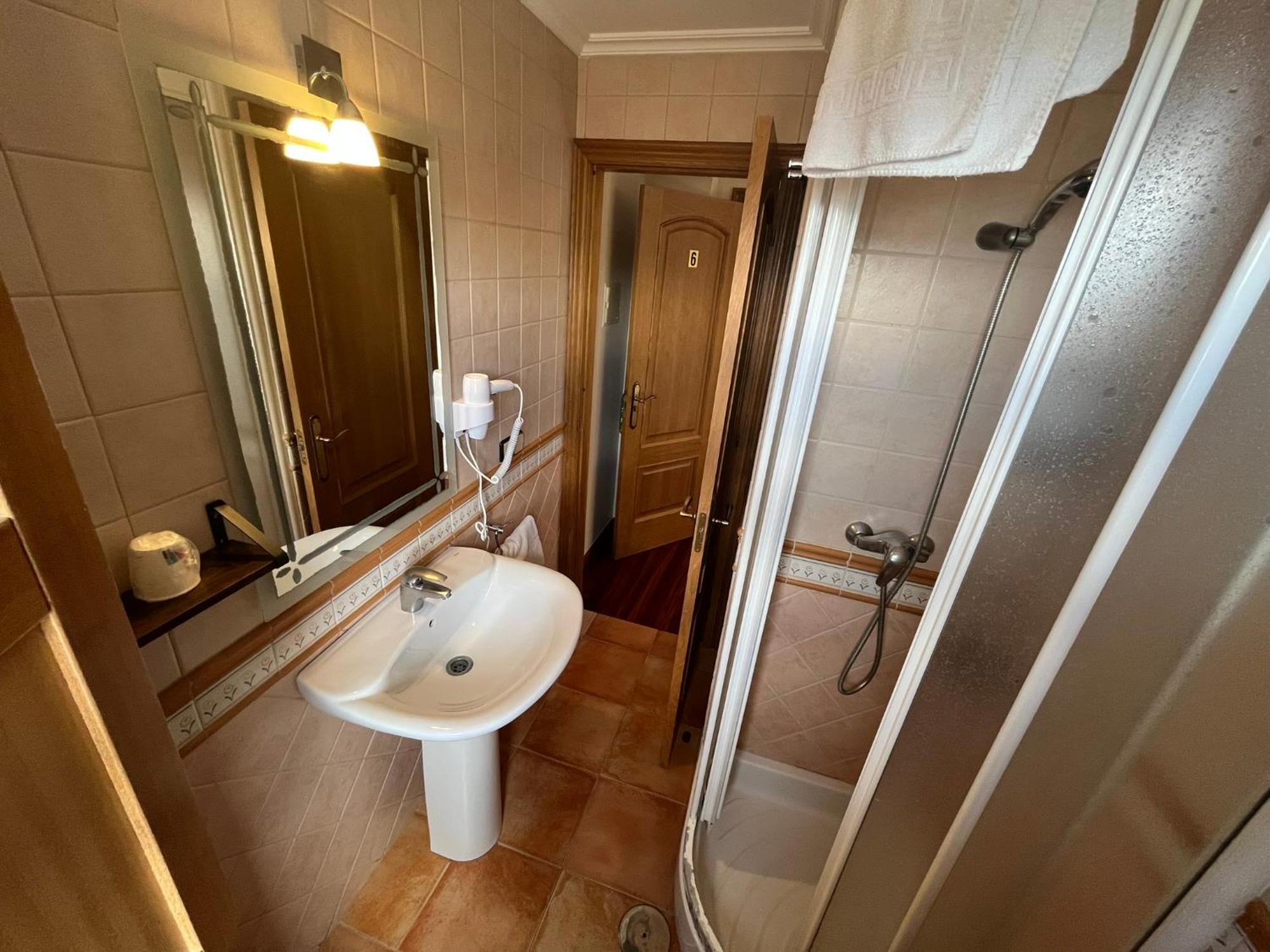 Hotel Caldelas Sacra-Pension Rustica 3 Estrellas Кастро-Кальделас Экстерьер фото
